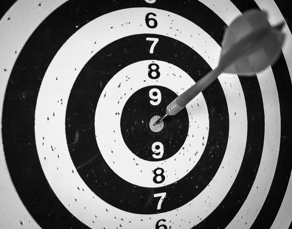Tir sur cible : quelle arme choisir pour débuter et progresser ?
